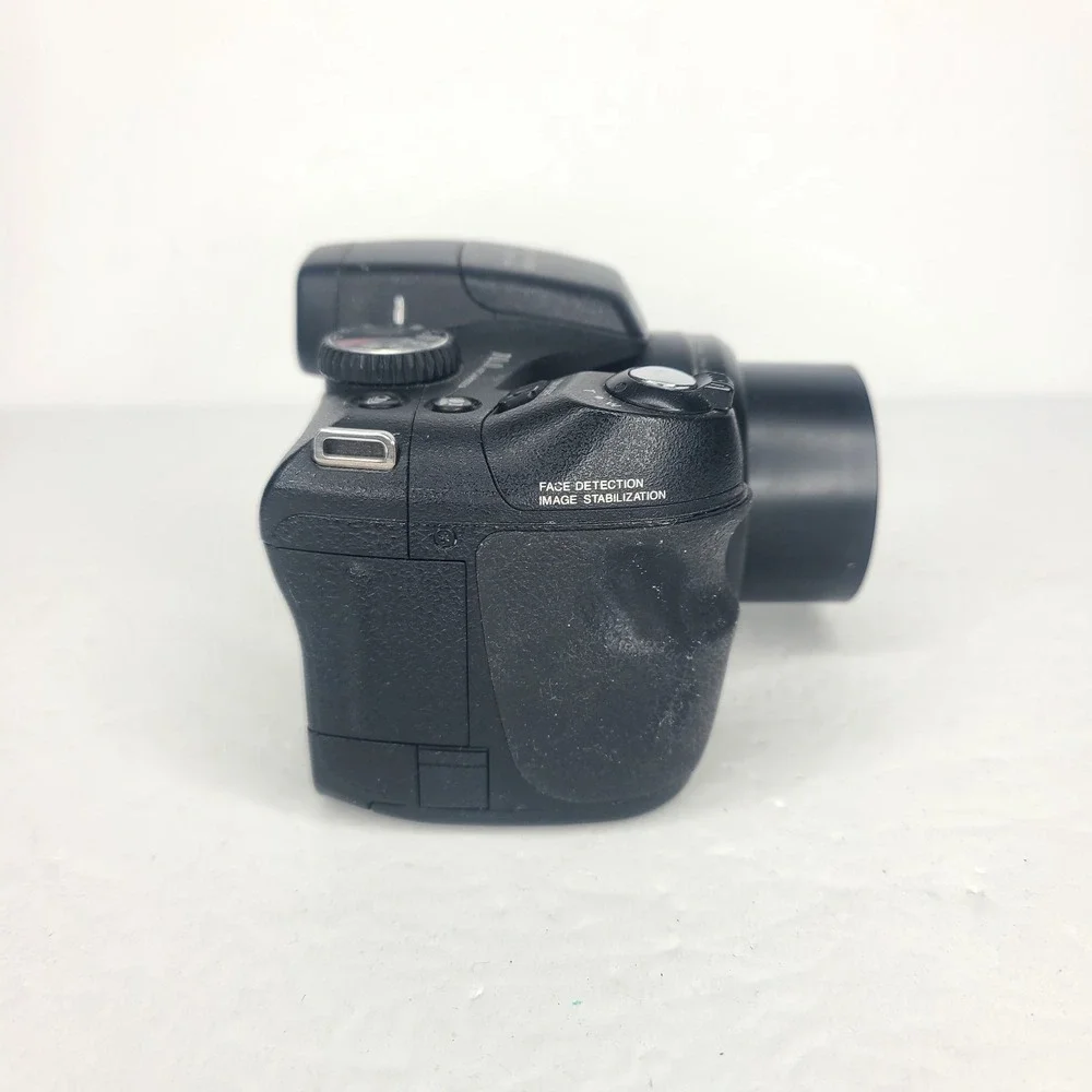 Fujifilm FinePix S2100HD‎ 10.0MP Digital Camera 15X Optical Zoom Black - TESTED